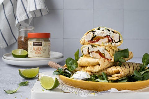 Recette image Burrito di pollo con peperoni, salsa al lime e crema di anacardi