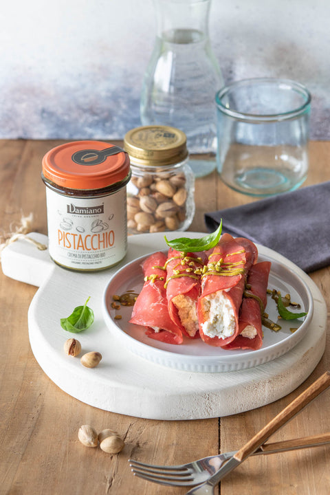 Immagine della ricetta Involtini di bresaola, ricotta e pistacchio