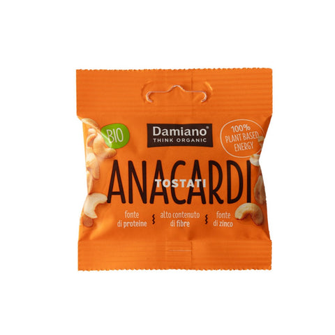 bustina di anacardi da 30g su sfondo bianco